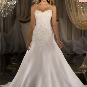 Martina Liana style 411 designer wedding gown